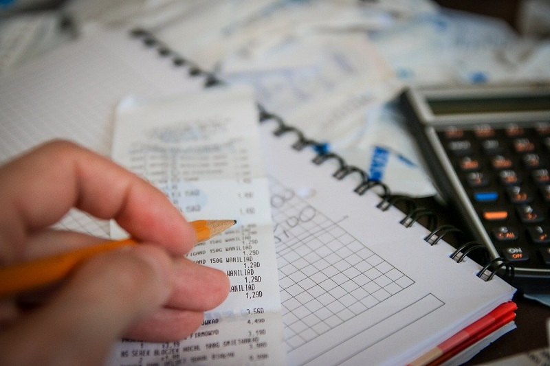 Calculateur TVA : calcul HT, TTC et taux en ligne